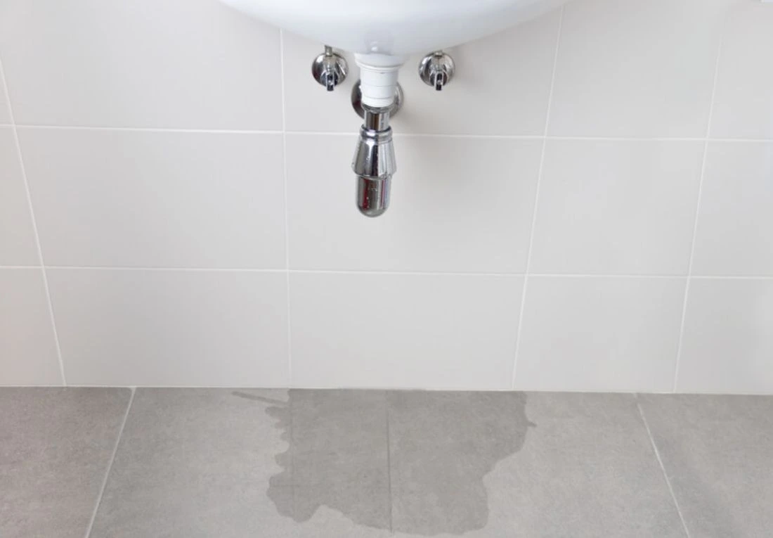 lekdetectie badkamer zonder hak- en breekwerk